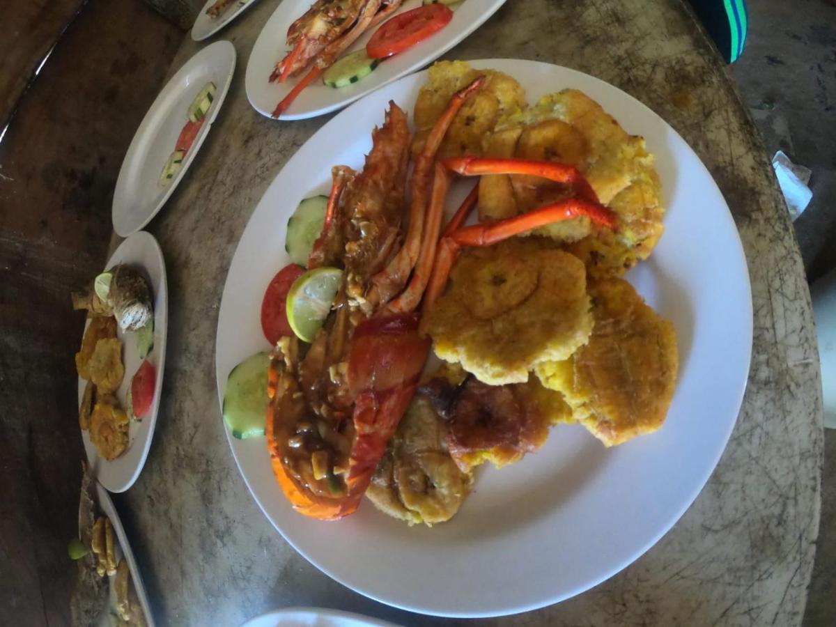 San Blas Wild Bed and Breakfast Mamartupo Esterno foto